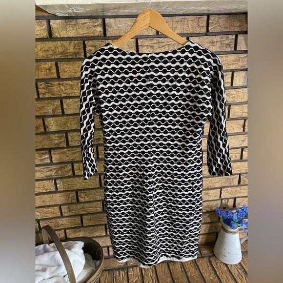 ‎Calvin Klein fitted dress - Picture 3 of 6